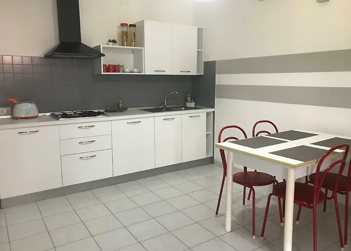 Le Mimose Апартаменты Санта-Мария-Наварезе